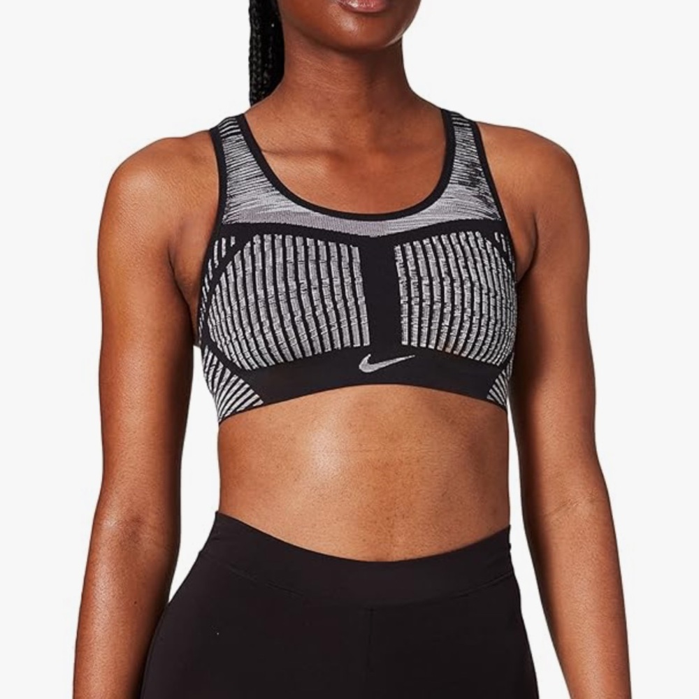 NWOT - Nike Women's Sports Bra 100% Nylon Training size M 🖤